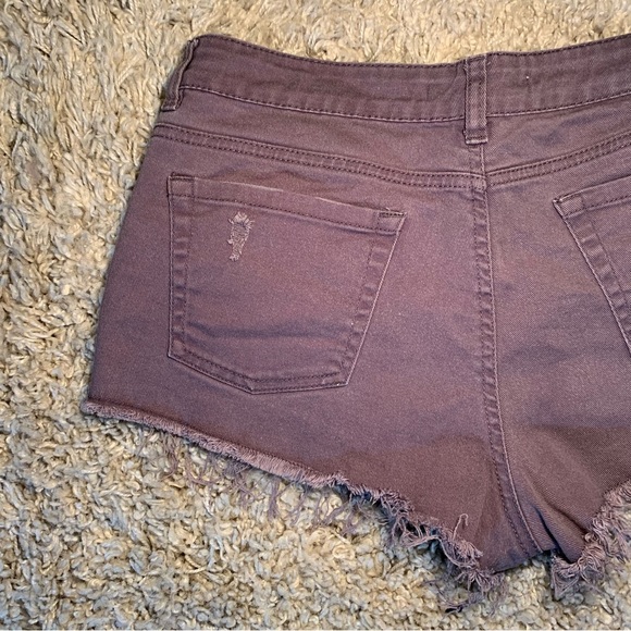 Bluenotes Grey Distressed Jean Shorts Women’s Size 32 - Picture 7 of 8